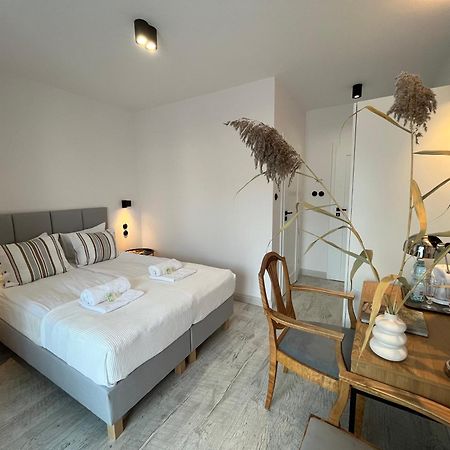 Pod Roza Bed & Breakfast Leba Exterior photo