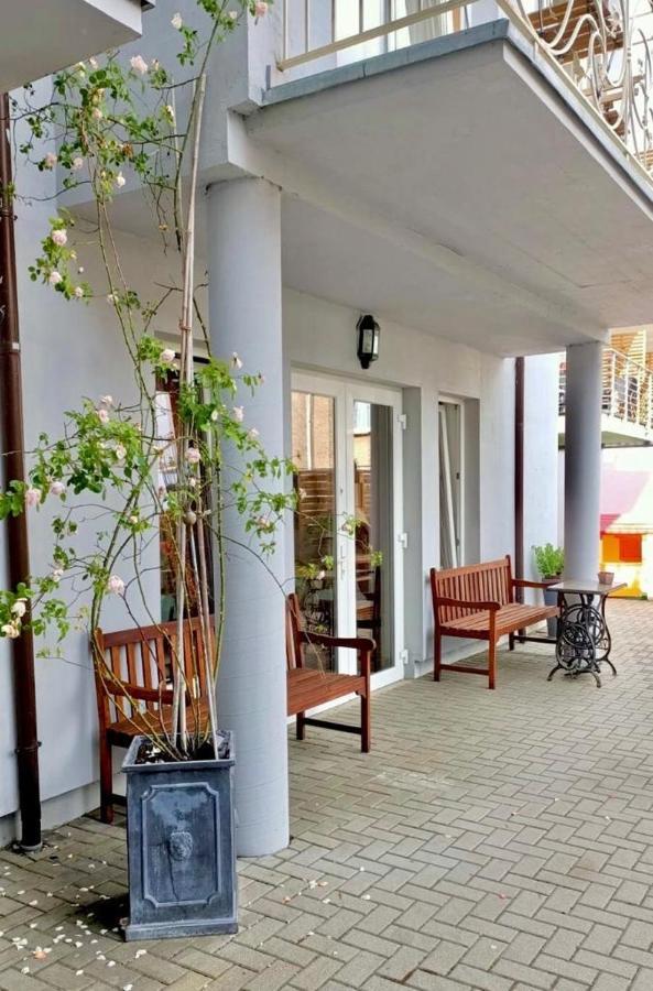Pod Roza Bed & Breakfast Leba Exterior photo