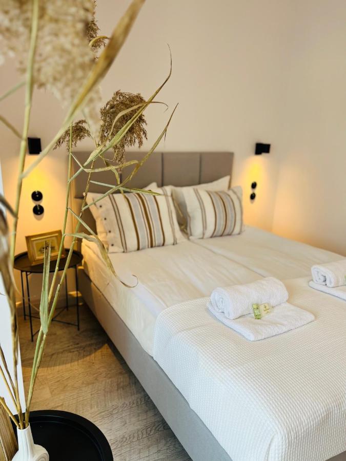 Pod Roza Bed & Breakfast Leba Exterior photo