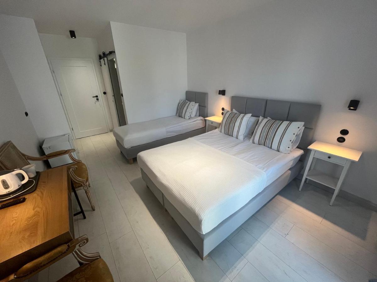 Pod Roza Bed & Breakfast Leba Exterior photo